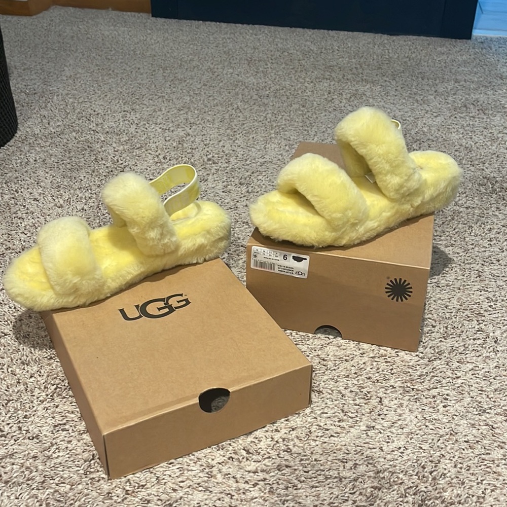 LAST CHANCE! Ugg fluff momma Mongolian clog